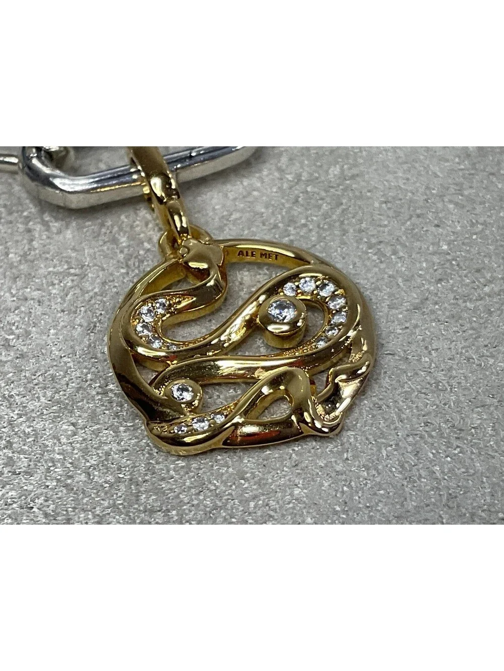 Pandora 100% authentic